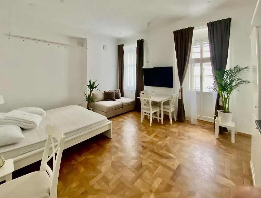 Ars Longa Apartments Ljubljana