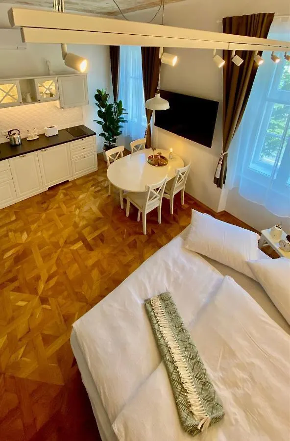 Ars Longa Apartments Ljubljana