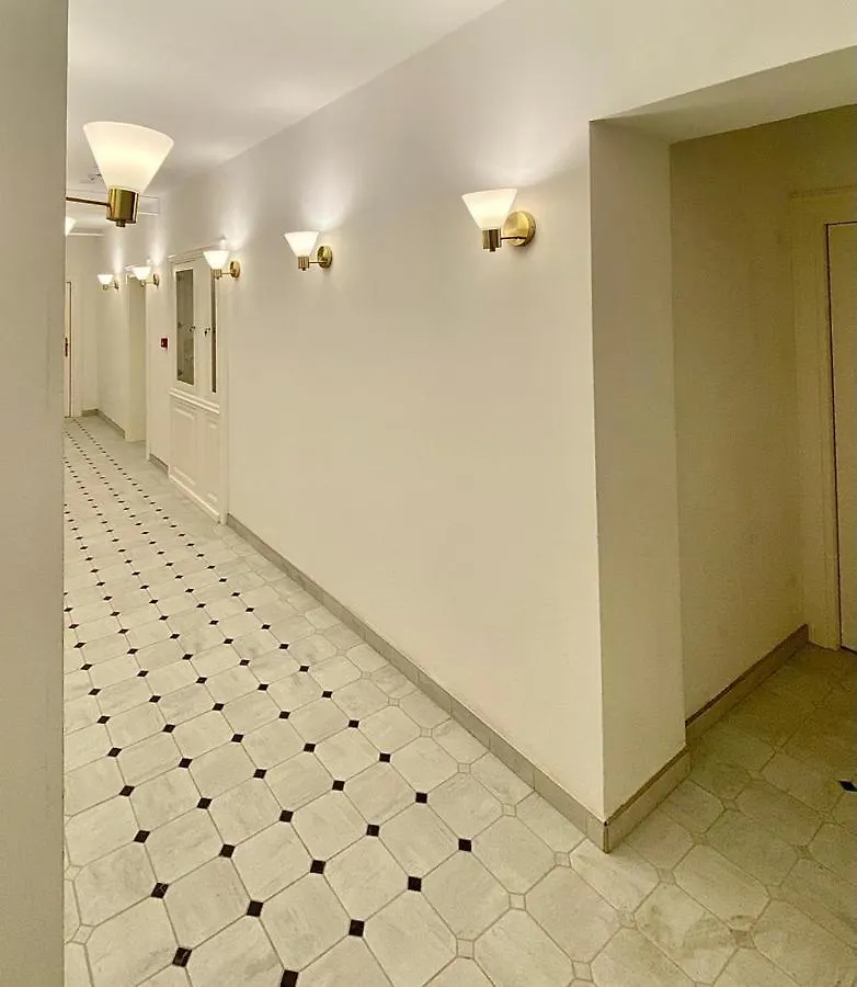 Ars Longa Apartments